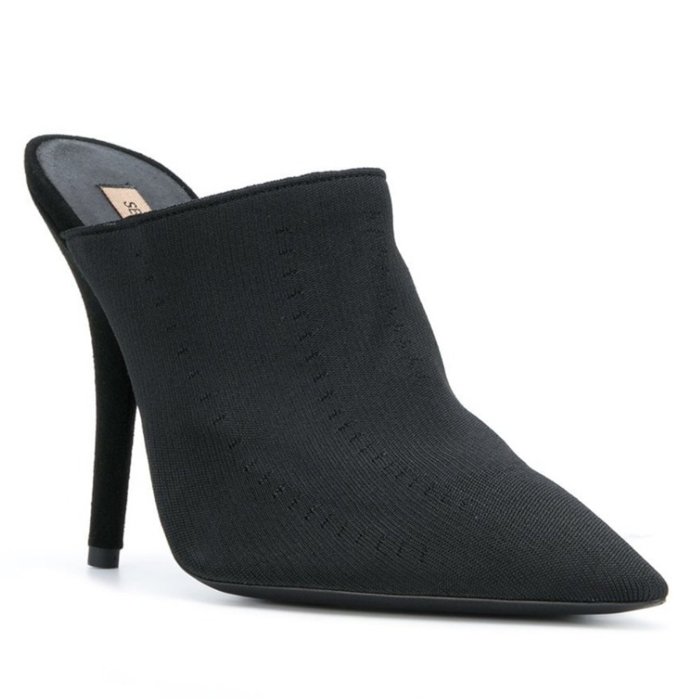 MAKE AN OFFER! Yeezy Season 6 Black Knit Mule Pump